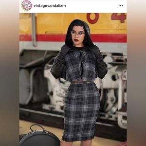 Vintage Vandalizm Helena Capelet Set (Black Tartan)